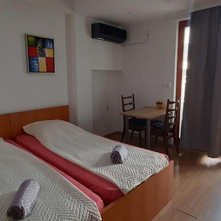 Apartment Riki 3 Near Bus Station Ohri Dış mekan fotoğraf