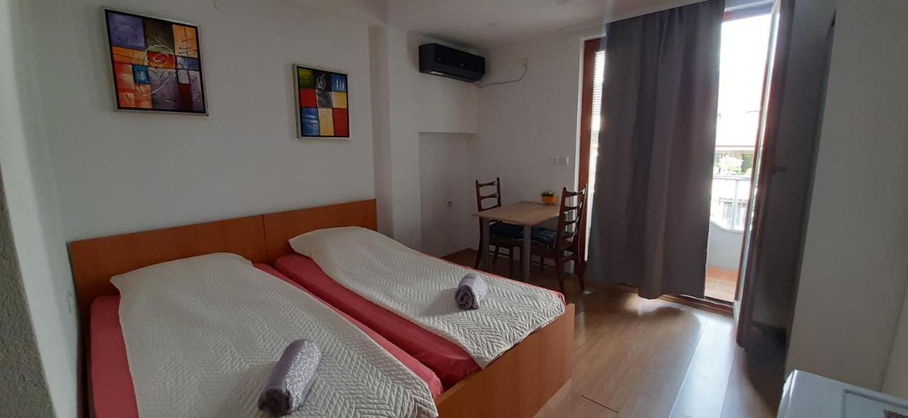 Apartment Riki 3 Near Bus Station Ohri Dış mekan fotoğraf
