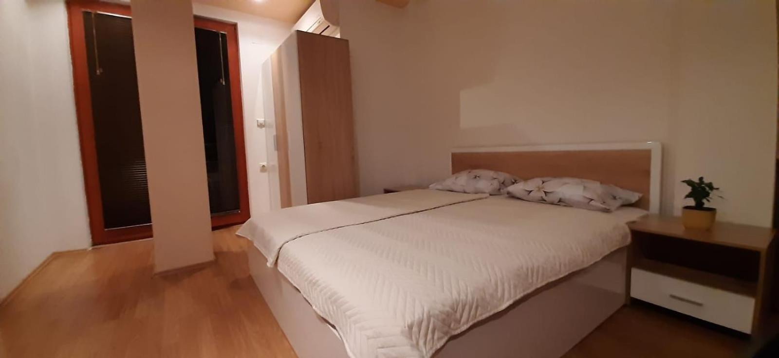 Apartment Riki 3 Near Bus Station Ohri Oda fotoğraf