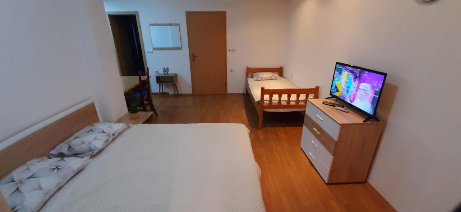 Apartment Riki 3 Near Bus Station Ohri Oda fotoğraf